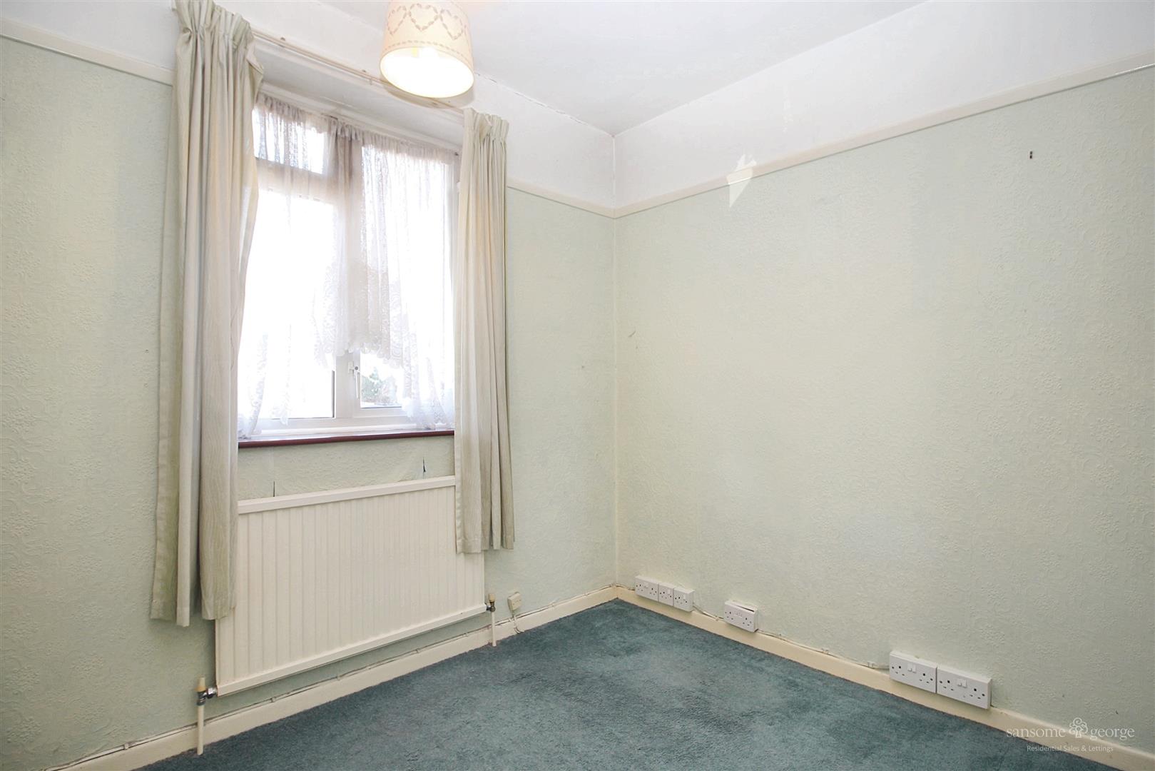 Links Drive, Tilehurst, Reading